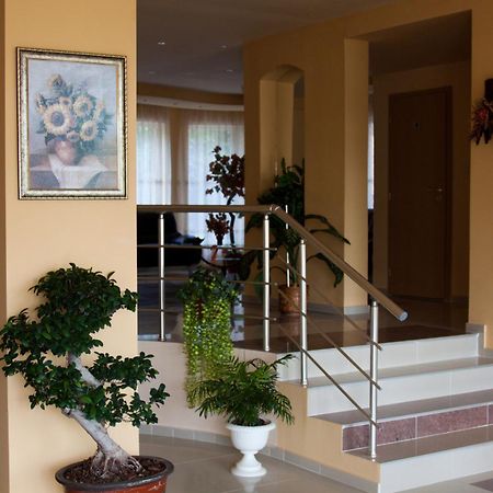 Family Hotel Mimosa Царёво Экстерьер фото