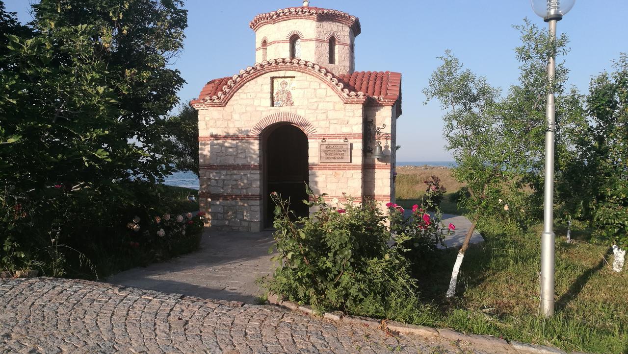 Family Hotel Mimosa Царёво Экстерьер фото