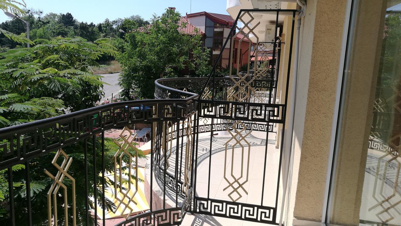 Family Hotel Mimosa Царёво Экстерьер фото